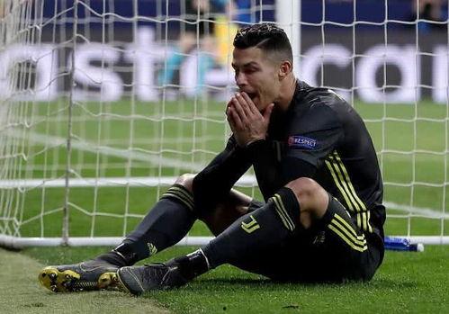 24-25赛季欧冠联赛阶段第4轮：博洛尼亚VS摩纳哥,摩纳哥险胜晋级欧冠下一轮